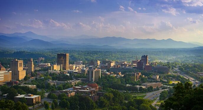 Asheville Bed & Breakfast Near Biltmore Estate | Sweet Biscuit Inn